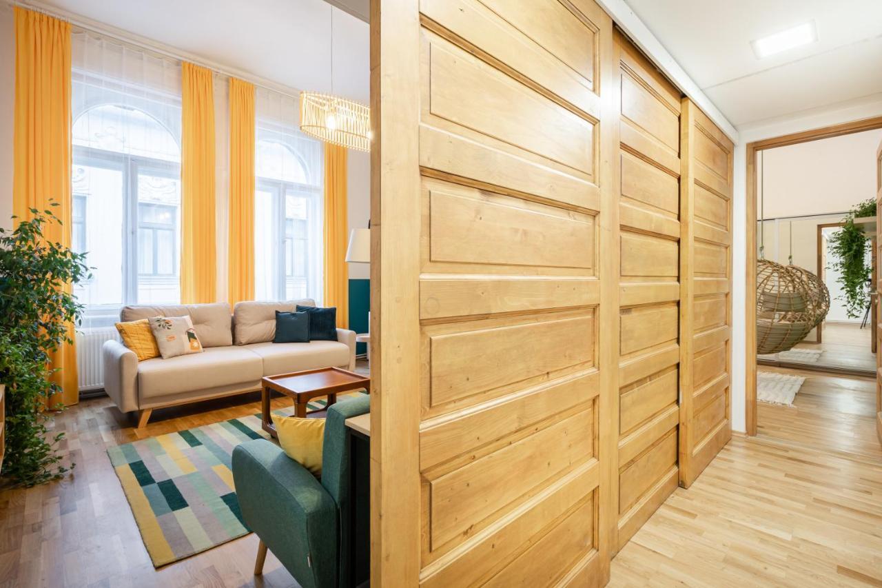 Live Star Apartment Budapest Exterior photo
